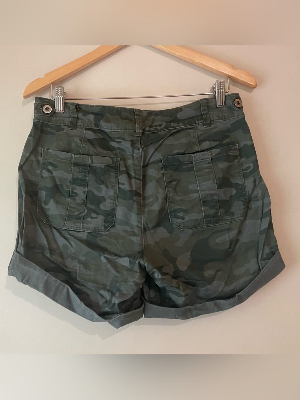 Ricki’s | Camo Shorts - Picture 5 of 5
